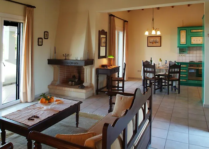 Porto Heli hotels near Port of Spetses