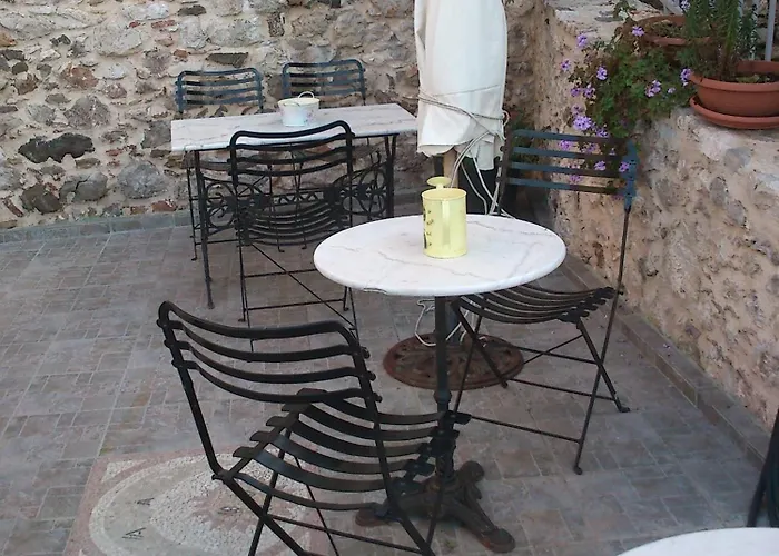 Peloponnese Guest Houses