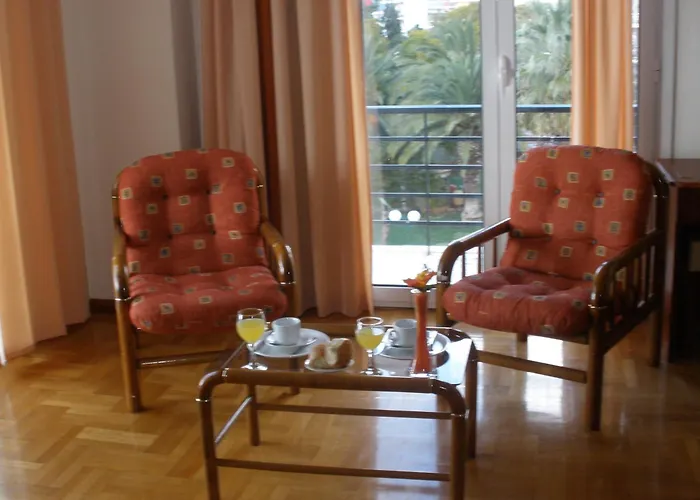 Peloponnese Resorts