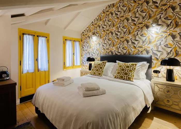 Archo Nafplio Suites & Rooms