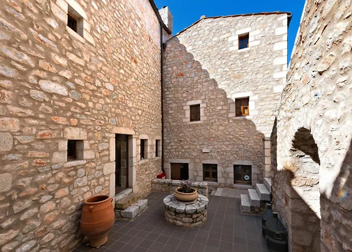Gerolimenas Hotels