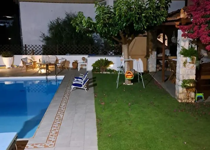 Aphrodite'S House Porto Heli