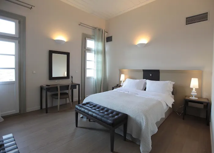 Nafplio hotels near Vouleftikon