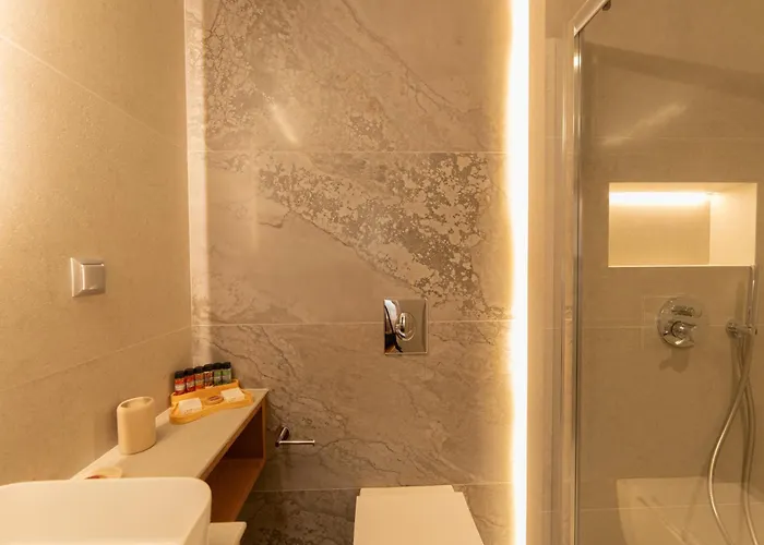 Nea Kios Hotels