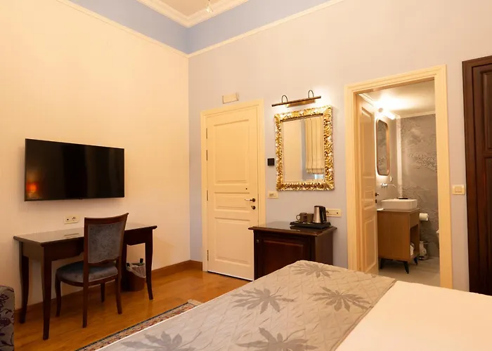 PELOPONNESE Hotels